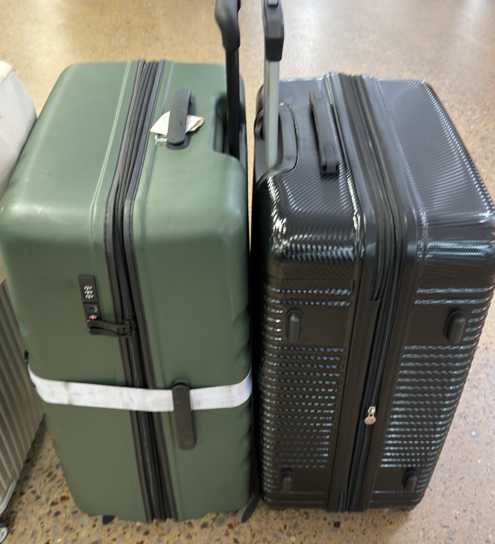 Hard shell suitcases